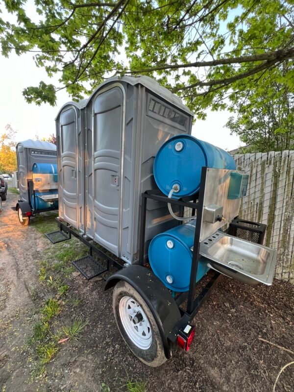 Double porta potty trailer with sink